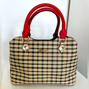Handbag with Houndstooth Print
